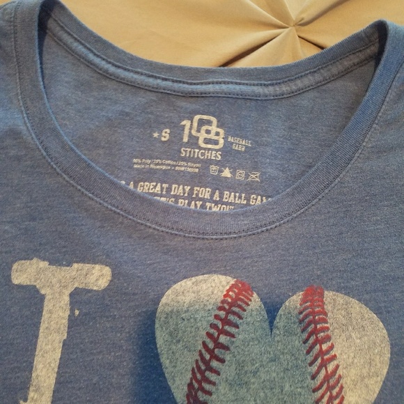 Nwot cubs tshirt - Picture 2 of 4